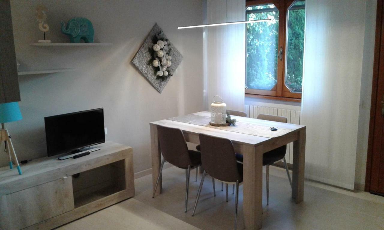 Shabby House Donatella Apartment Carenno Exterior photo